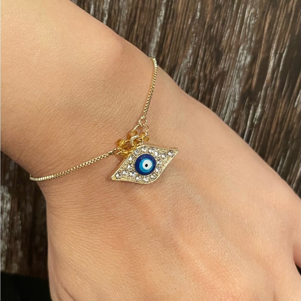 Beautiful hand made Evil eye bracelet